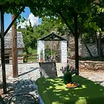 Archontiko Merylins Pinakates Pelion * Pinakátai