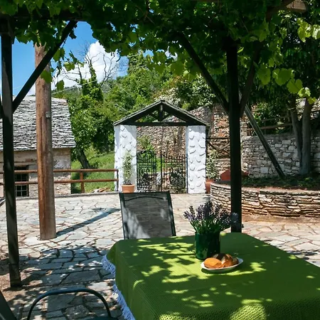 Archontiko Merylins Pinakates Pelion * Pinakátai