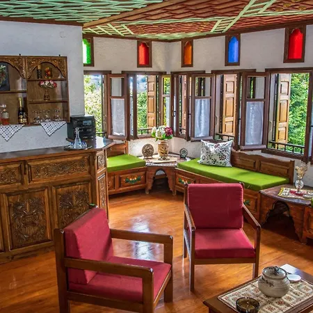 Archontiko Merylins Pinakates Pelion * Pinakátai